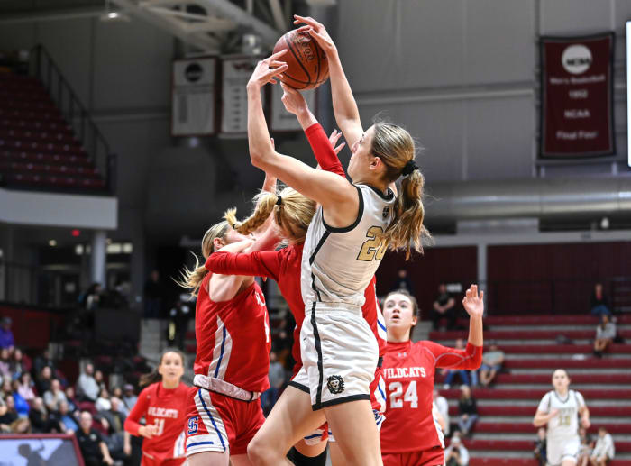 Archbishop Mitty vs St Ignatius CIF CCS Open Division Final February 23, 2024 Photo-Greg Jungferman41